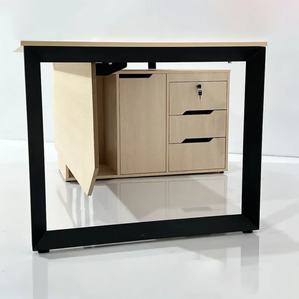 Karo 160 office desk